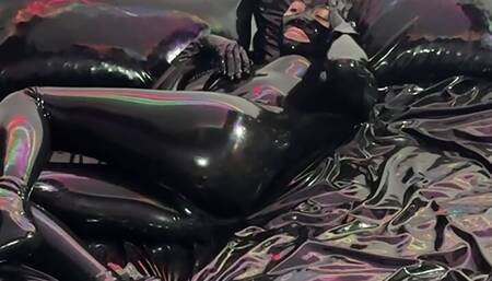 Just me, wearing a catsuit in a latex bed - Gloomy Babe