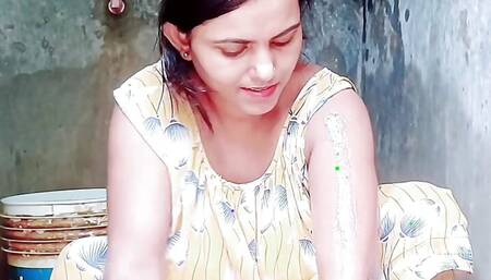 Indian Bahu Get hot in Her Tight  by Old Sasur Ji during daytime ( Hindi Audio )