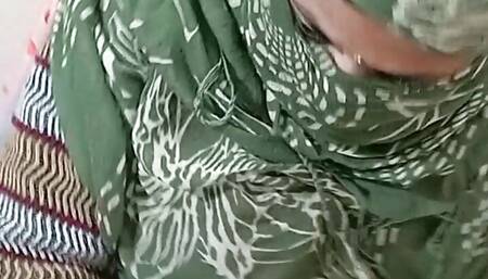 The owner cleaned the maid's cymbals when the mistress the market