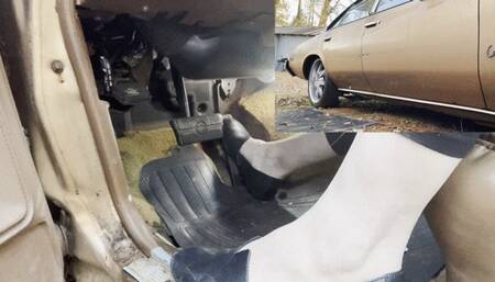 I give this old Buick HELL!