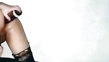 Anal bitch Sofiblack transvestite enjoys gode_2