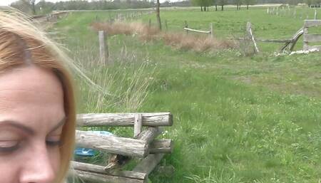 Kinky blonde fucked in the ass in the middle of the railway line !!