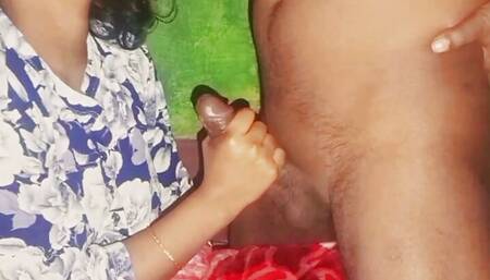 Got my college girlfriend sucking my cock on a winter night. She can suck cock very well.