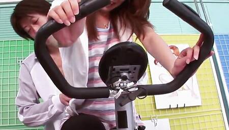 Barely legal my roommate a whore gets fucked in the pussy