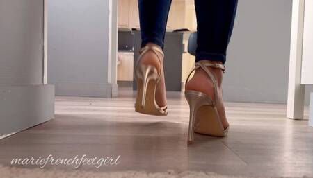 Domination slut au bureau