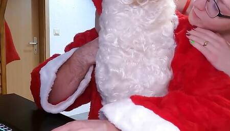 Stepsister FinaFoxy was tricked by stepbro who dressed like Santa to fuck her - MyDirtyHobby