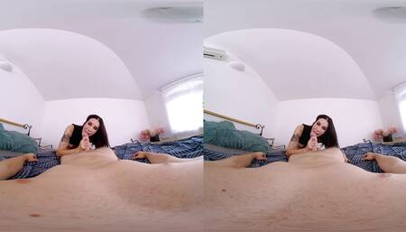 MILF Wants to Fuck Instead of Going Out - Virtual Real Porn