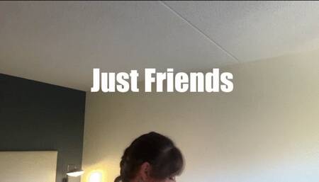 Melody Mynx and Echo Belle in: Just Friends Lo Res