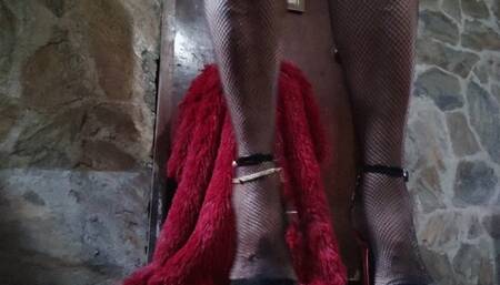 Stiletto heels on beautiful feet that leave them dangling (1)