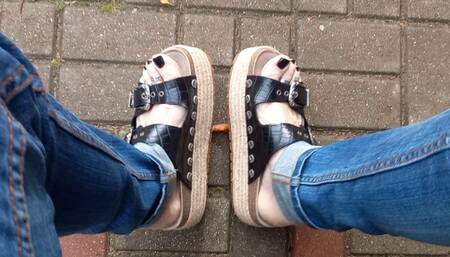 my feet - crossdressing