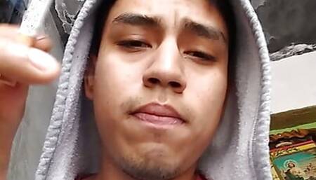 Masturbating in front of the audience at the gate of my house ⛅