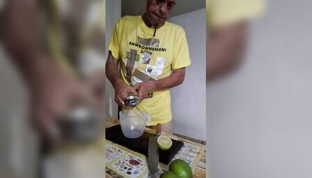 It's the aperitif, you have to squeeze the lemons