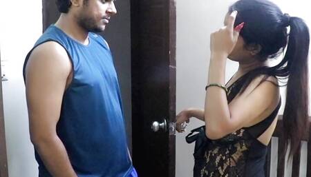 Teen 18+ College girls ne akele massaga wale ko bulayi aur massaga wale se chudai karwai