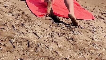 How I find guys on the beach