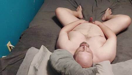 Chubby guy Jerks off and cums
