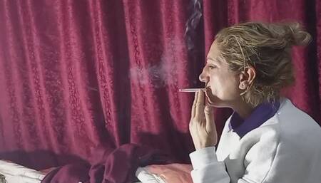 SMOKING MARLY MOM A MOUTHFUL OF SMOKE