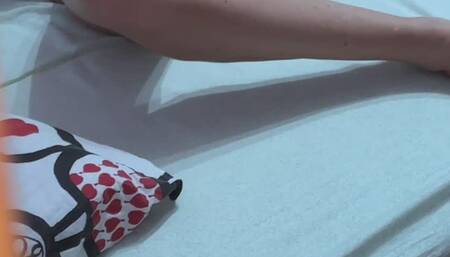 I FIND MY NEIGHBOR MASTURBATING AND INVITES ME TO FUCK HER