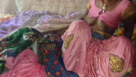 Indian Housewife Chus Her Husband's Lund Chus Ke Pati Se Mast Chudai Karwai.New Married Wife Husband Ke Saath Suhaagrat Mana Ke Sex Videos Made