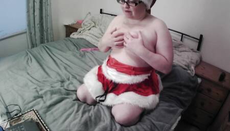 sexy miss Santa on cam