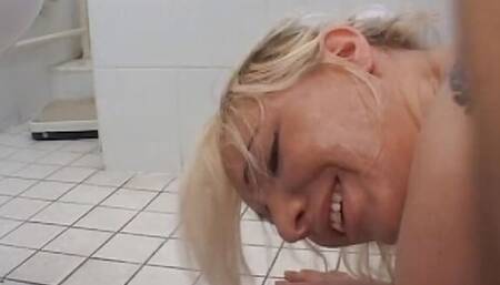 Superb German blonde gets fucked in the bathtub