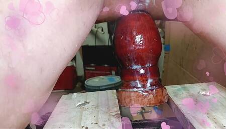 THE GLUTTON MADE HIMSELF A WOODEN STOPPER