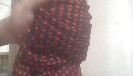 i think i m becoming more feminine with this anal plug and saree...