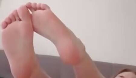 Petite brunette homemade masturbation