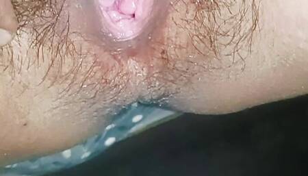 Hot ???? chut chut me bhaaf nikalti