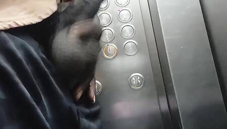 lift showing and handjob