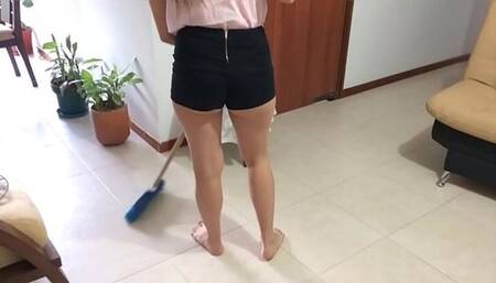 Latina Maid Ivana Montana Gets Paid for Sex