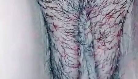 I'm masturbating, you remember there's no one at home, I'm alone, I'm missing you, enjoy my hot so much.