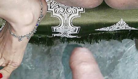 XXX Indian Hot Desi Bhabhi I took off my saree and fucked my ass