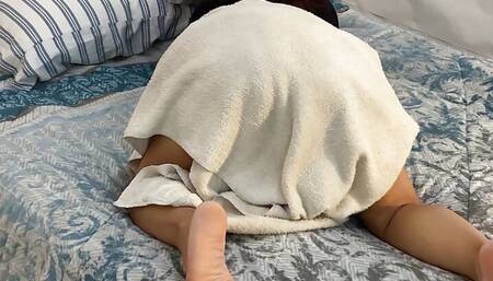 STEPMOTHER RAISED HER ASS AND STEPSON PENETRATED UNTIL THE END!