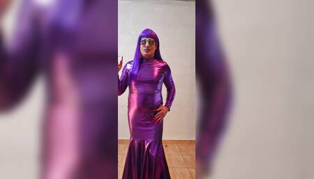 smoking and walking in 9 inch high heel