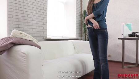 Agent Throws a Leg to Strange Girl