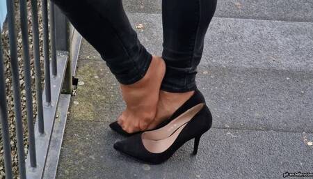 Foot Posing im Park wmv 1280 x 720