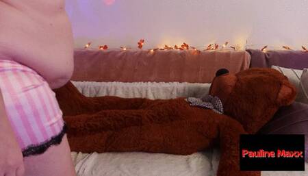 Fullweight on real size plushie_mp4