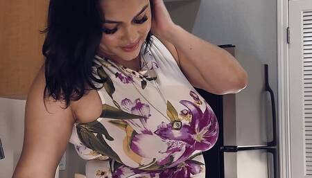 Ashlyn Peaks Loves Her Big Tits Being Fucked and Creampies
