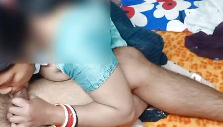 Desi housewife sucked my penis.