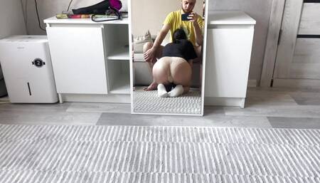 A classmate came to my house to do his homework