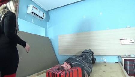 FACE SITTING DOMINATION WITH HOT GODDESS PART 1 BY SCARLET WHITE AND DANIEL SANTIAGO CAM BY DANI FULL HD