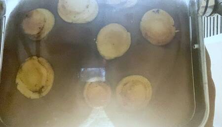 Goddess crushes rolls with bubble butt 4k