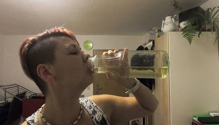 Drinking our own pee from a bottle as tea-pee
