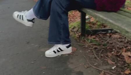 Thief takes Amelie’s sneaker while on a riverside walk and is left to walk in one shoe