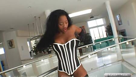 Bootylicious! Lexington Steele Cums Inside Lori Alexia's Mouth!