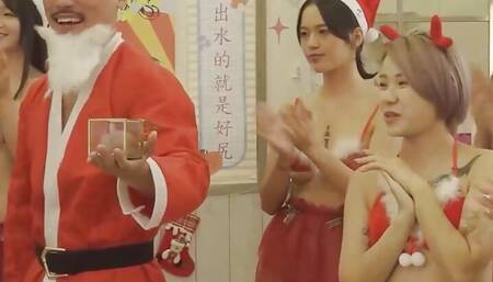 ModelMedia Asia - Have a group sex party on Christmas Eve with a girl dressed as Santa!
