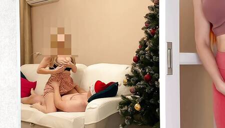 New Year's Cheating - Fucked Wife's Sister While Wife Was Preparing for the New Year - Russian Amateur with Conversations and Su