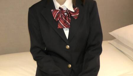 FC2 PPV 792632 完全初撮り♥制服生ハメ♥セックスはこれが2人目！めっちゃピュアな18歳♥