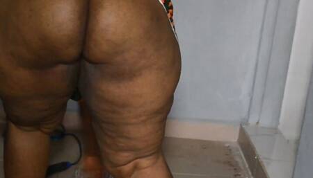 BBW Housewife Queen_vusi Is Horny While Cleaning, She Wants Your Dick Inside of Her, She Says I Cum Too Quickly
