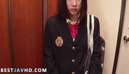 Horny Japanese school-girl Rin Aoki gives a bj and gulps spunk - the hottest JAV gig ever!